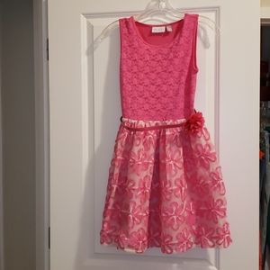 Pink big girls floral dress 👗🌺